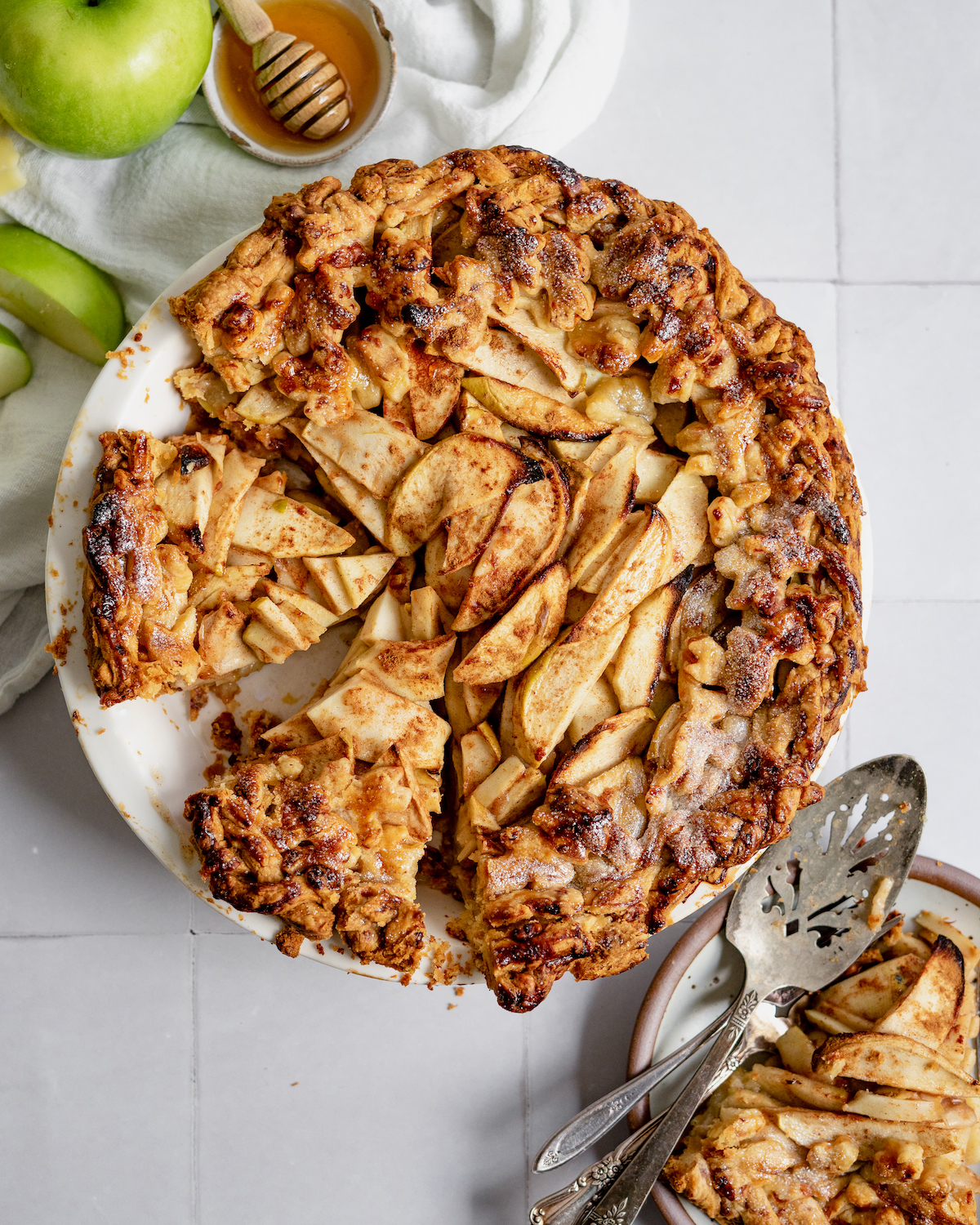 Apple Pie with Honey Cheddar Crust